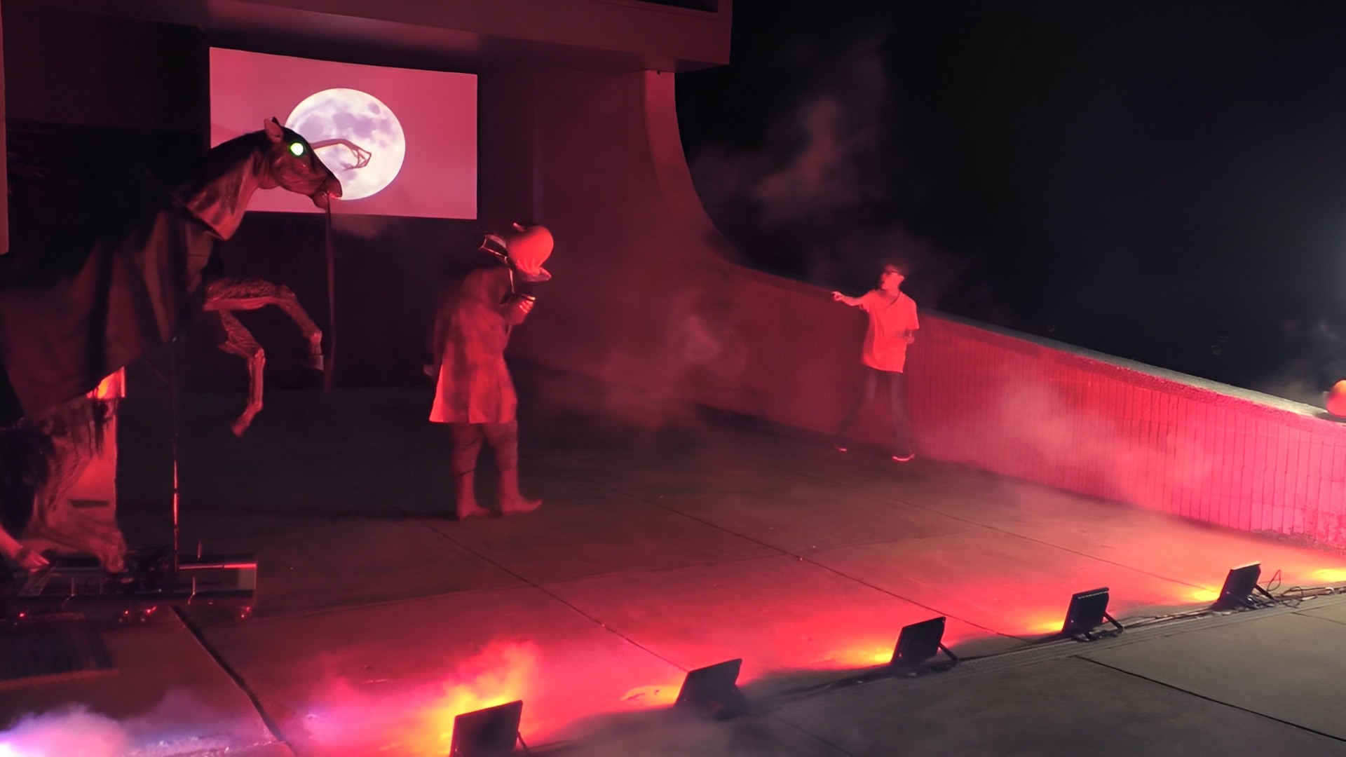 red stage